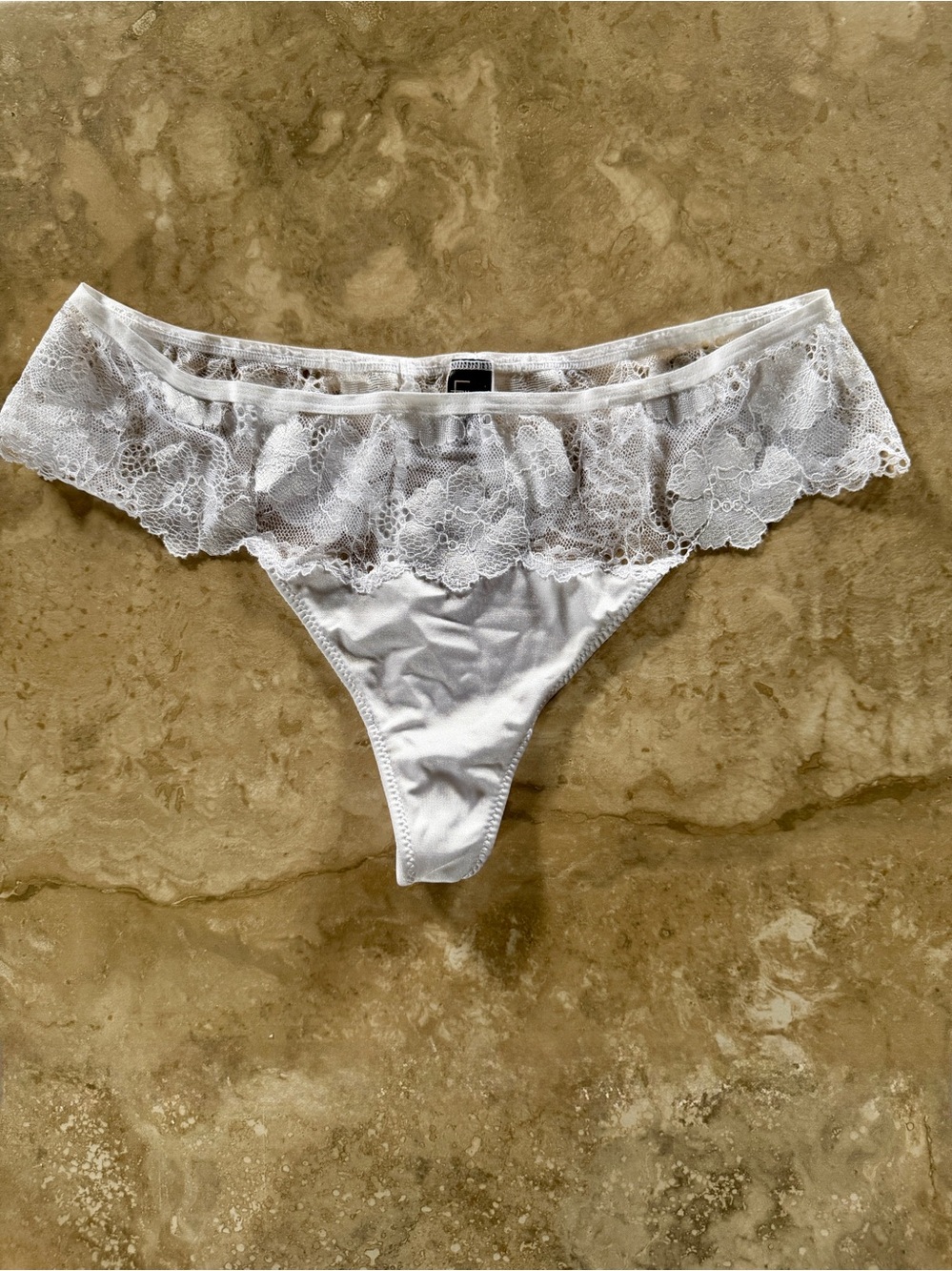 NWOT Felina Lace Thong - Medium